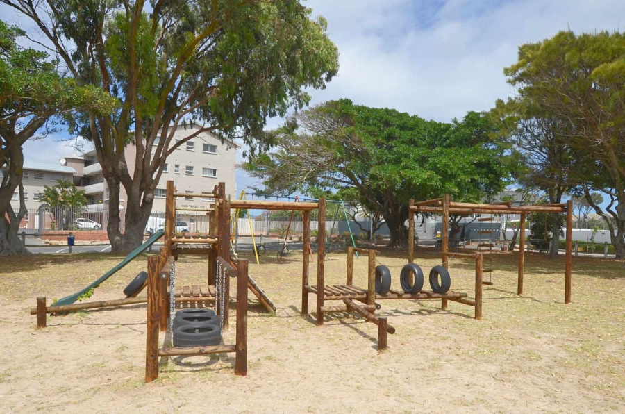 To Let 3 Bedroom Property for Rent in Milnerton Western Cape